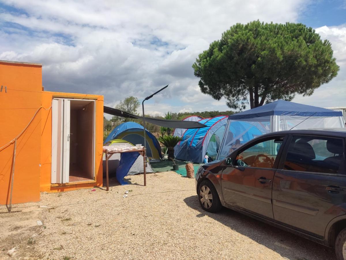 Aree Tende Presso La Casa In Campagna Di Ottavia Hotel Alezio Luaran gambar