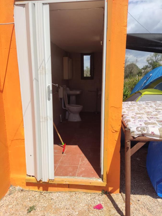 Aree Tende Presso La Casa In Campagna Di Ottavia Hotel Alezio Luaran gambar
