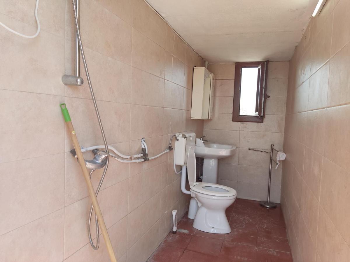 Aree Tende Presso La Casa In Campagna Di Ottavia Hotel Alezio Luaran gambar